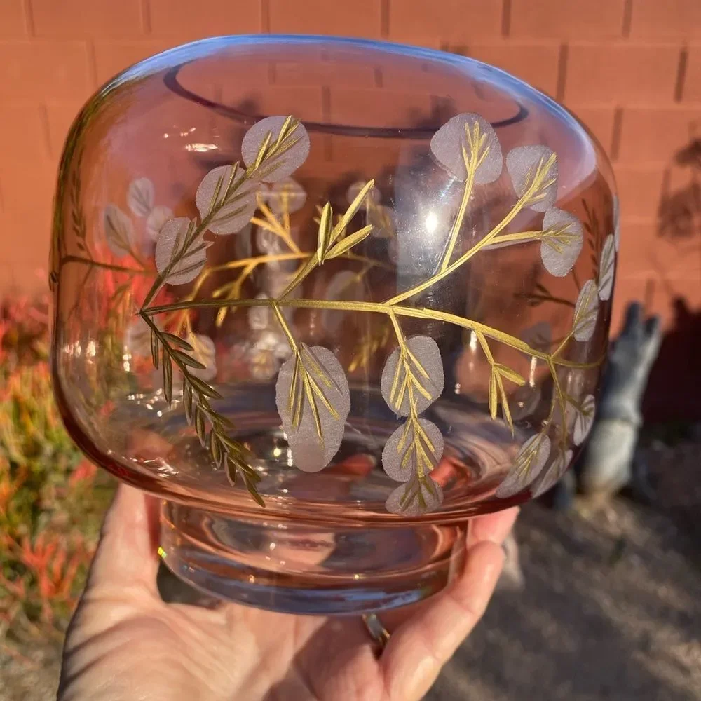 Hand-blown Cezk Blush Glass Vase with Gold Leaf Motif 50s 60s hand painted